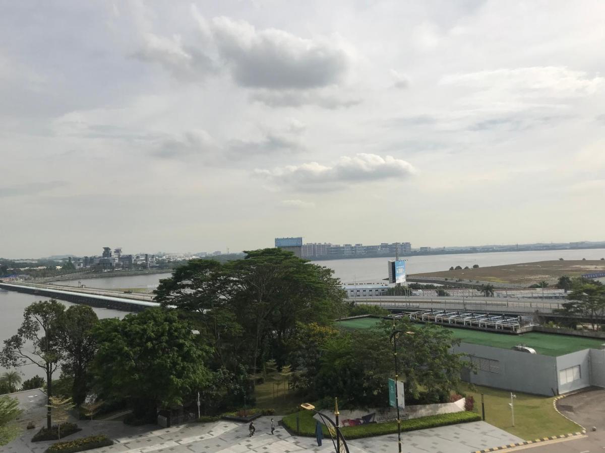 R&F Princess Cove Premium Home Stay 3Bed 2Bath Johor Bahru Dış mekan fotoğraf